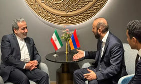 دیدار وزرای امور خارجه جمهوری اسلامی ایران و ارمنستان در حاشیه سفر رئیس جمهور پزشکیان به ایروان