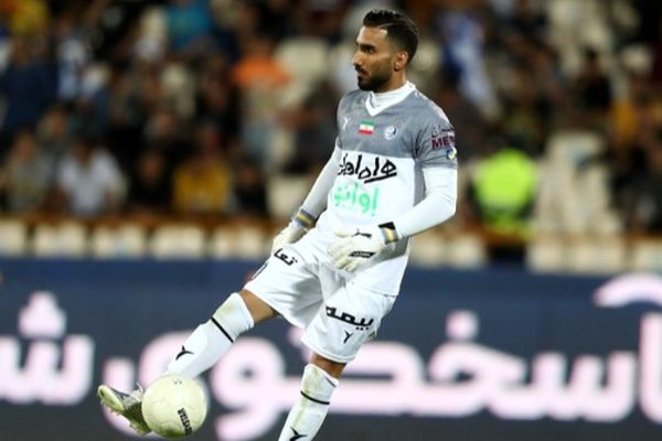 دروازه‌بان پیشین استقلال در آستانه پیوستن به لیگ آذربایجان