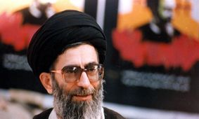 تصویری نایاب شهید تهرانی مقدم و رهبر انقلاب در سال ۶۵ / مسئولیت شهید محمود باقری در سپاه چه بود؟