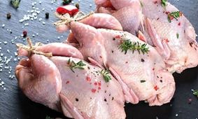 امروز مرغ چند؟ قیمت گوشت مرغ و ران مرغ ۸ شهریور ۱۴۰۴ + جدول