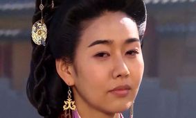 بانو سولانِ محبوب «جومونگ» همراه با پسر واقعی‌اش +عکس