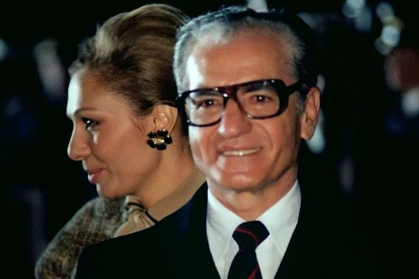 رقیب عشقی فرح با موهای بور کیست؟ + داستانی که هرگز نشنیده‌اید!