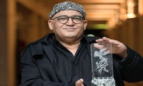 اولین عکس از زن خیلی جوان نادر سلیمانی / تفاوت سن فاحش آقای بازیگر با همسر مو بلوندش !