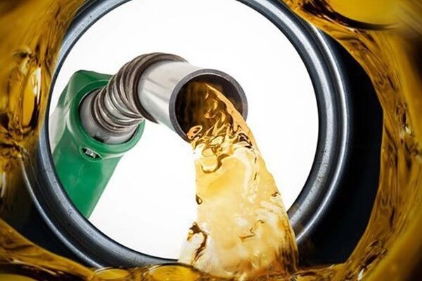 لحظه ثبت تغییر قیمت بنزین؛ مانیتور جایگاه چه نشان می‌دهد؟